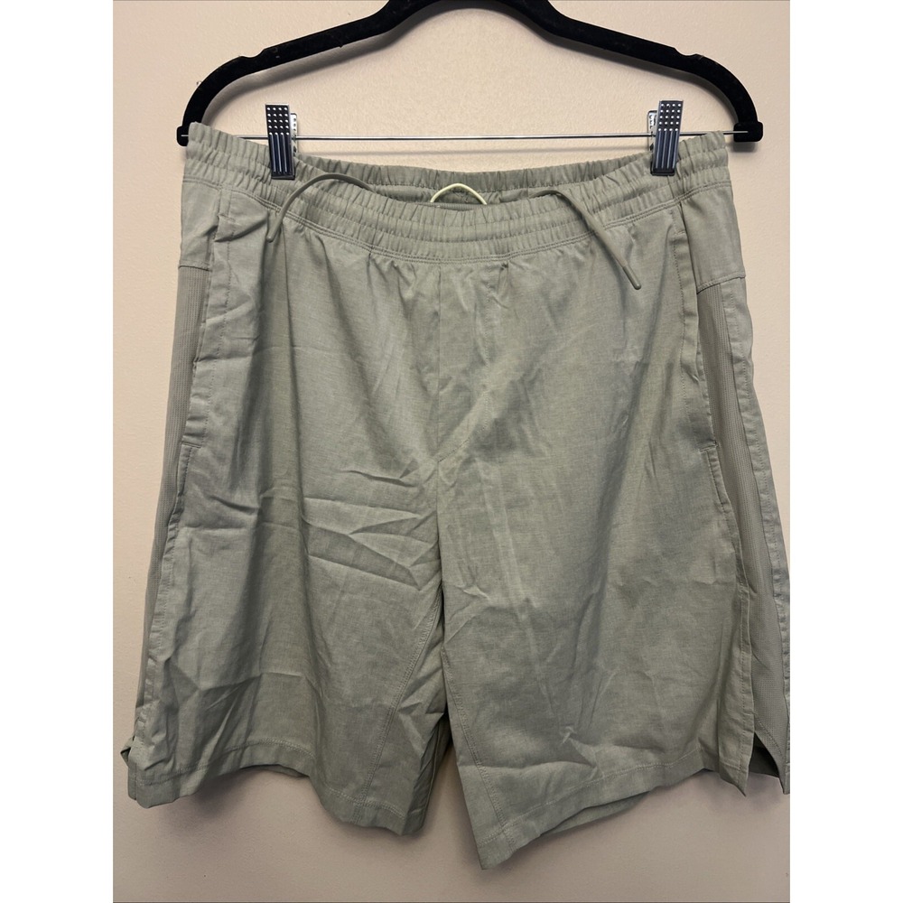 All in motion men's athletic shorts medium Mint‎ green NWT